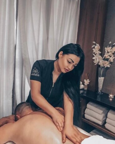 female-to-male-body-to-body-massage-spa-in-bangalore-7338158621-big-2